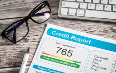 Here’s What’s In Your Credit Report – 4 Things You Must Know